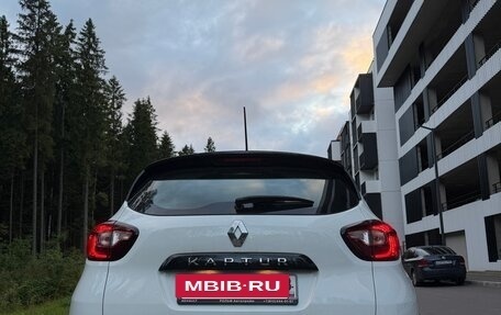 Renault Kaptur I рестайлинг, 2022 год, 1 780 000 рублей, 6 фотография