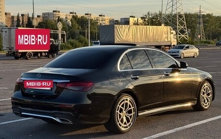 Mercedes-Benz E-Класс, 2020 год, 4 100 000 рублей, 3 фотография