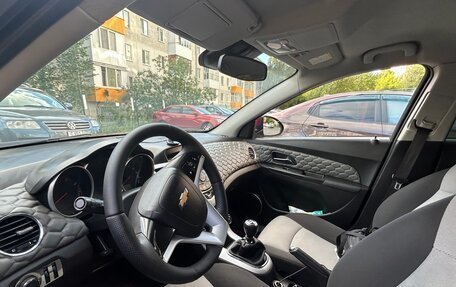 Chevrolet Cruze II, 2011 год, 595 000 рублей, 6 фотография