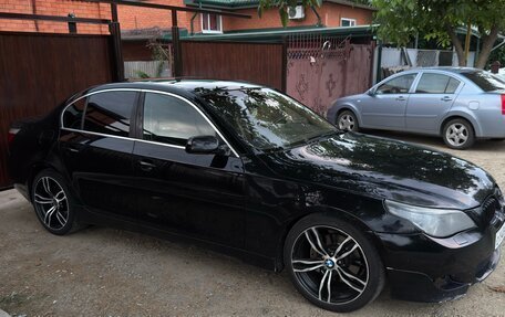 BMW 5 серия, 2005 год, 890 000 рублей, 4 фотография