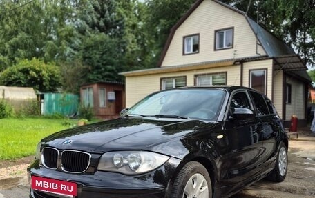 BMW 1 серия, 2008 год, 704 600 рублей, 2 фотография