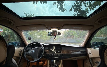 BMW 5 серия, 2005 год, 890 000 рублей, 10 фотография