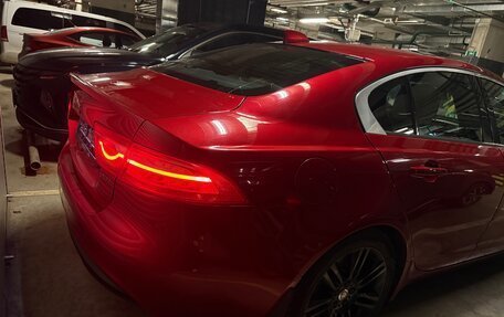 Jaguar XE I рестайлинг, 2016 год, 1 950 000 рублей, 3 фотография