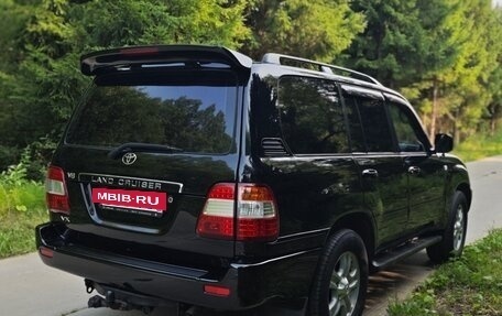Toyota Land Cruiser 100 рестайлинг 2, 2003 год, 2 200 000 рублей, 6 фотография