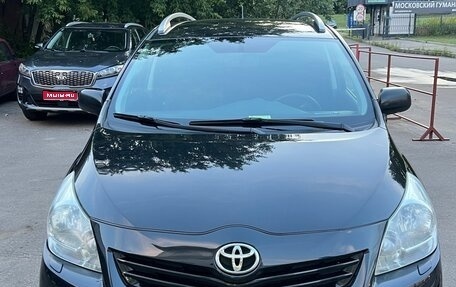 Toyota Verso I, 2011 год, 780 000 рублей, 1 фотография