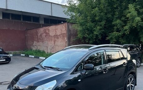 Toyota Verso I, 2011 год, 780 000 рублей, 3 фотография