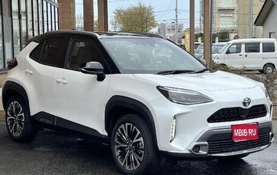 Toyota Yaris Cross, 2023 год, 1 900 000 рублей, 1 фотография