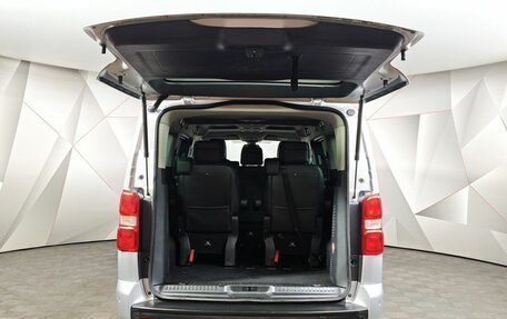 Peugeot Traveller I, 2020 год, 2 655 000 рублей, 10 фотография