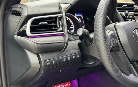 Toyota Camry, 2021 год, 2 890 000 рублей, 10 фотография