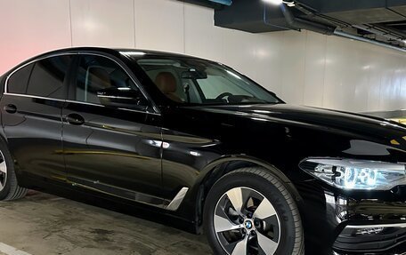 BMW 5 серия, 2019 год, 2 950 000 рублей, 2 фотография