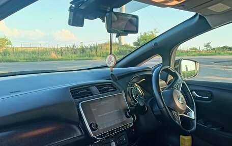 Nissan Leaf II, 2020 год, 2 000 000 рублей, 9 фотография