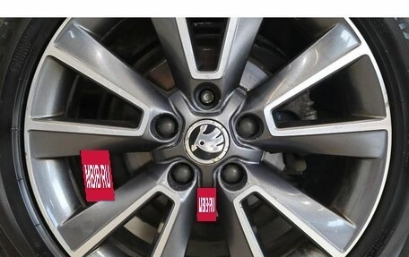 Skoda Yeti I рестайлинг, 2017 год, 1 199 000 рублей, 17 фотография