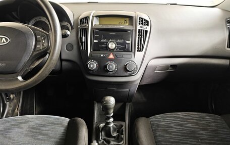 KIA cee'd I рестайлинг, 2009 год, 535 000 рублей, 15 фотография