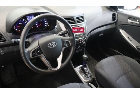 Hyundai Solaris II рестайлинг, 2016 год, 962 000 рублей, 6 фотография