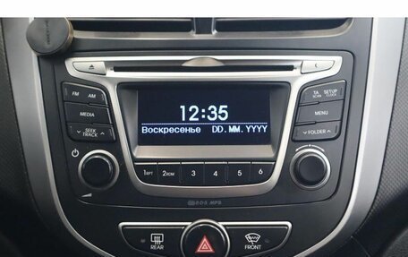Hyundai Solaris II рестайлинг, 2016 год, 962 000 рублей, 12 фотография