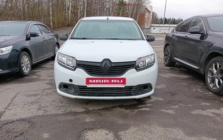 Renault Logan II, 2016 год, 300 000 рублей, 2 фотография