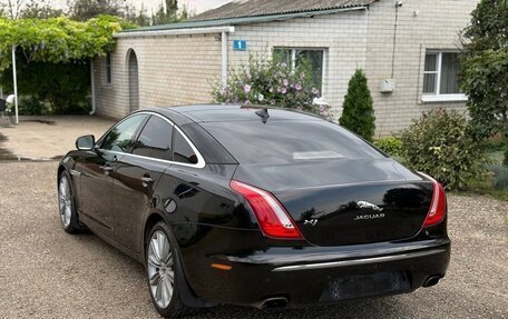 Jaguar XJ IV (X351), 2015 год, 2 390 000 рублей, 2 фотография