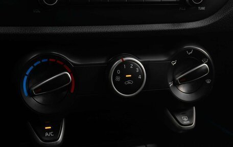 KIA Rio IV, 2018 год, 1 070 000 рублей, 12 фотография