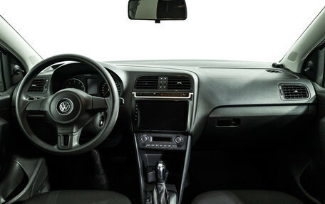 Volkswagen Polo VI (EU Market), 2012 год, 550 585 рублей, 14 фотография