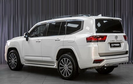 Toyota Land Cruiser, 2023 год, 12 305 000 рублей, 2 фотография