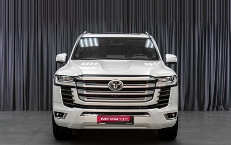 Toyota Land Cruiser, 2023 год, 12 305 000 рублей, 3 фотография