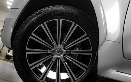 Toyota Land Cruiser, 2023 год, 12 305 000 рублей, 10 фотография