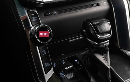 Toyota Land Cruiser, 2023 год, 12 305 000 рублей, 21 фотография