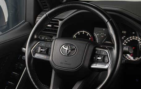 Toyota Land Cruiser, 2023 год, 12 305 000 рублей, 34 фотография