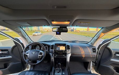 Toyota Land Cruiser 200, 2013 год, 4 250 000 рублей, 8 фотография