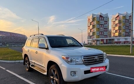 Toyota Land Cruiser 200, 2013 год, 4 250 000 рублей, 2 фотография