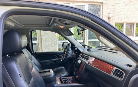 Chevrolet Tahoe III, 2012 год, 2 100 000 рублей, 4 фотография