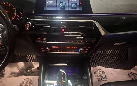 BMW 5 серия, 2019 год, 3 850 000 рублей, 7 фотография