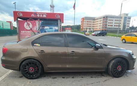 Volkswagen Jetta VI, 2011 год, 1 390 000 рублей, 3 фотография