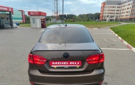 Volkswagen Jetta VI, 2011 год, 1 390 000 рублей, 6 фотография