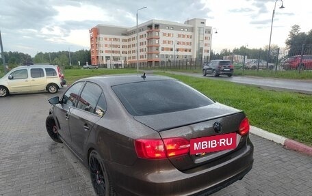 Volkswagen Jetta VI, 2011 год, 1 390 000 рублей, 22 фотография