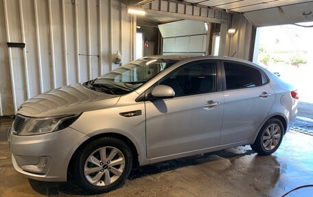 KIA Rio III рестайлинг, 2013 год, 700 000 рублей, 3 фотография