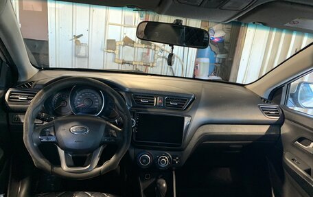 KIA Rio III рестайлинг, 2013 год, 700 000 рублей, 11 фотография