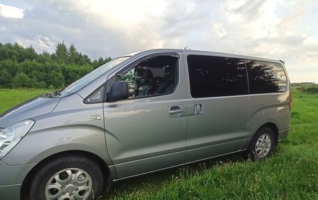 Hyundai Grand Starex Grand Starex I рестайлинг 2, 2011 год, 1 700 000 рублей, 6 фотография
