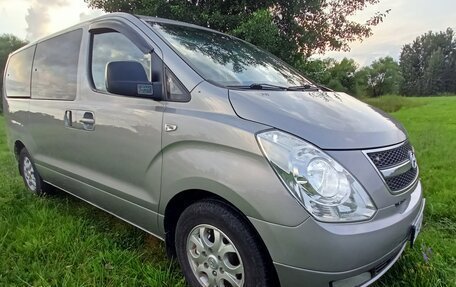 Hyundai Grand Starex Grand Starex I рестайлинг 2, 2011 год, 1 700 000 рублей, 5 фотография