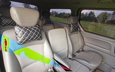 Hyundai Grand Starex Grand Starex I рестайлинг 2, 2011 год, 1 700 000 рублей, 11 фотография