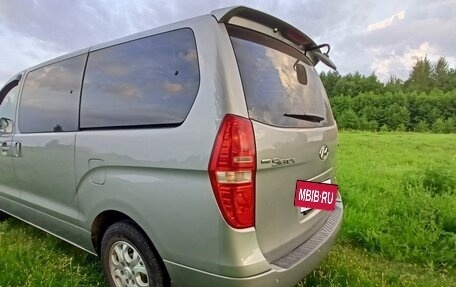Hyundai Grand Starex Grand Starex I рестайлинг 2, 2011 год, 1 700 000 рублей, 13 фотография