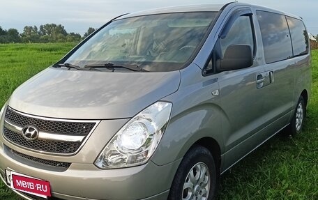 Hyundai Grand Starex Grand Starex I рестайлинг 2, 2011 год, 1 700 000 рублей, 15 фотография