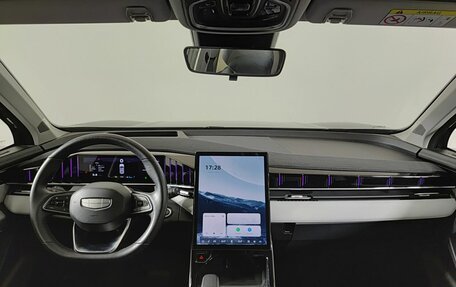 Geely Atlas, 2023 год, 2 750 000 рублей, 17 фотография