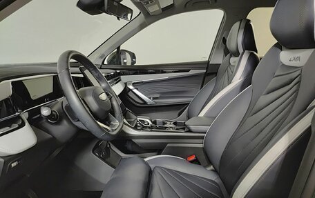 Geely Atlas, 2023 год, 2 750 000 рублей, 20 фотография
