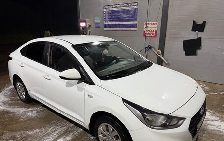 Hyundai Solaris II рестайлинг, 2018 год, 1 220 000 рублей, 1 фотография