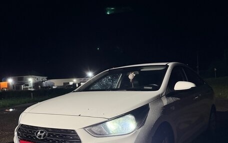 Hyundai Solaris II рестайлинг, 2018 год, 1 220 000 рублей, 3 фотография