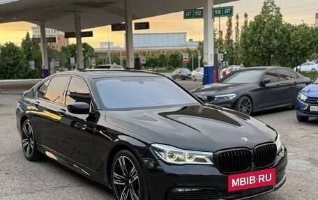 BMW 7 серия, 2017 год, 3 300 000 рублей, 2 фотография
