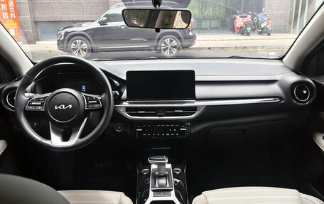 KIA K3, 2023 год, 1 482 000 рублей, 8 фотография