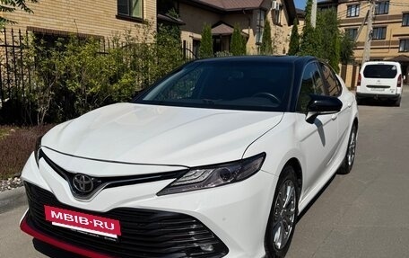 Toyota Camry, 2020 год, 1 680 000 рублей, 3 фотография