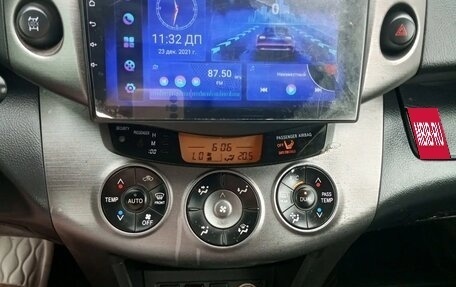 Toyota RAV4, 2010 год, 1 179 000 рублей, 15 фотография